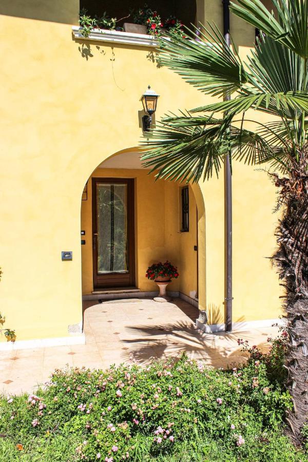 Villa Elena Appartamento In Villa Montinelle 外观 照片