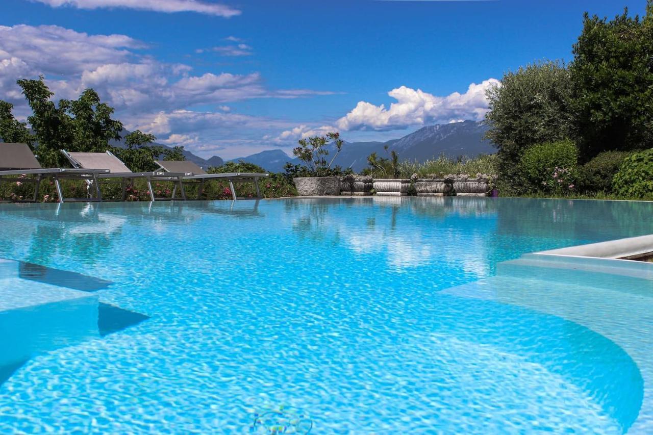 Villa Elena Appartamento In Villa Montinelle 外观 照片