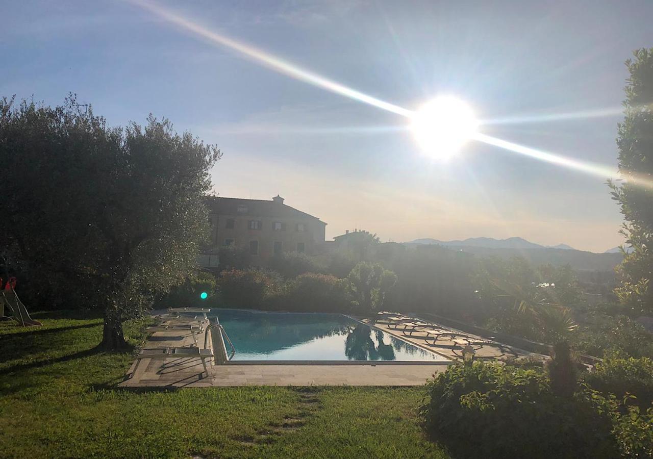 Villa Elena Appartamento In Villa Montinelle 外观 照片