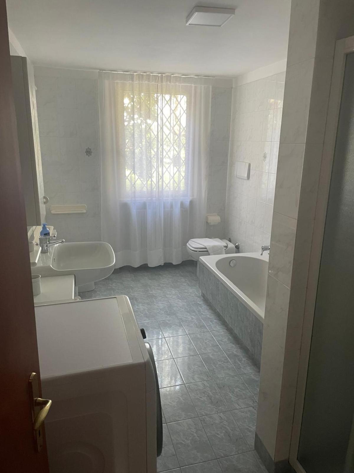 Villa Elena Appartamento In Villa Montinelle 外观 照片